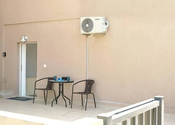 Beachside Apartment-pool-parking Chania (Crete)